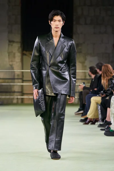 Look 21